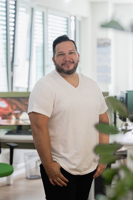 Herr Sascha Voigt ist Gründer und CEO der IP Innovation Partners GmbH, Unternehmer und Investor mit über 25 Jahren Erfahrung im Bereich New Technologies, Transformation, Licensing und Engineering. 