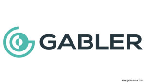 Die Gabler Group mit Sitz in Lübeck wurde 1962 gegründet und ist ein etablierter Entwickler und Hersteller von missionskritischen Unterwassertechnologien, der den Großteil seines Nettoumsatzes mit Verteidigungs- und verteidigungsbezogenen Lösungen erzielt. Gabler Group ist der führende europäische und weltweit einer der größten Anbieter von missionskritischen Ausfahrgerätesystemen und zugehörigen Steuerungssystemen in Bezug auf das Volumen für konventionelle U-Boote