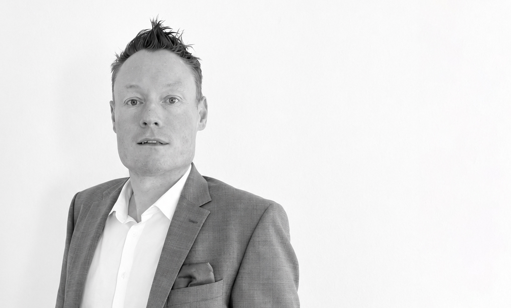 Mike Eckel ist zum 1. Oktober 2026 als Finanzvorstand in die NanoRepro AG eingetreten. Er bringt umfassende Expertise in den Bereichen Finance, Controlling und Unternehmenssteuerung mit und wird die finanzielle Steuerung der wachsenden Unternehmensgruppe auf eine neue Grundlage stellen.