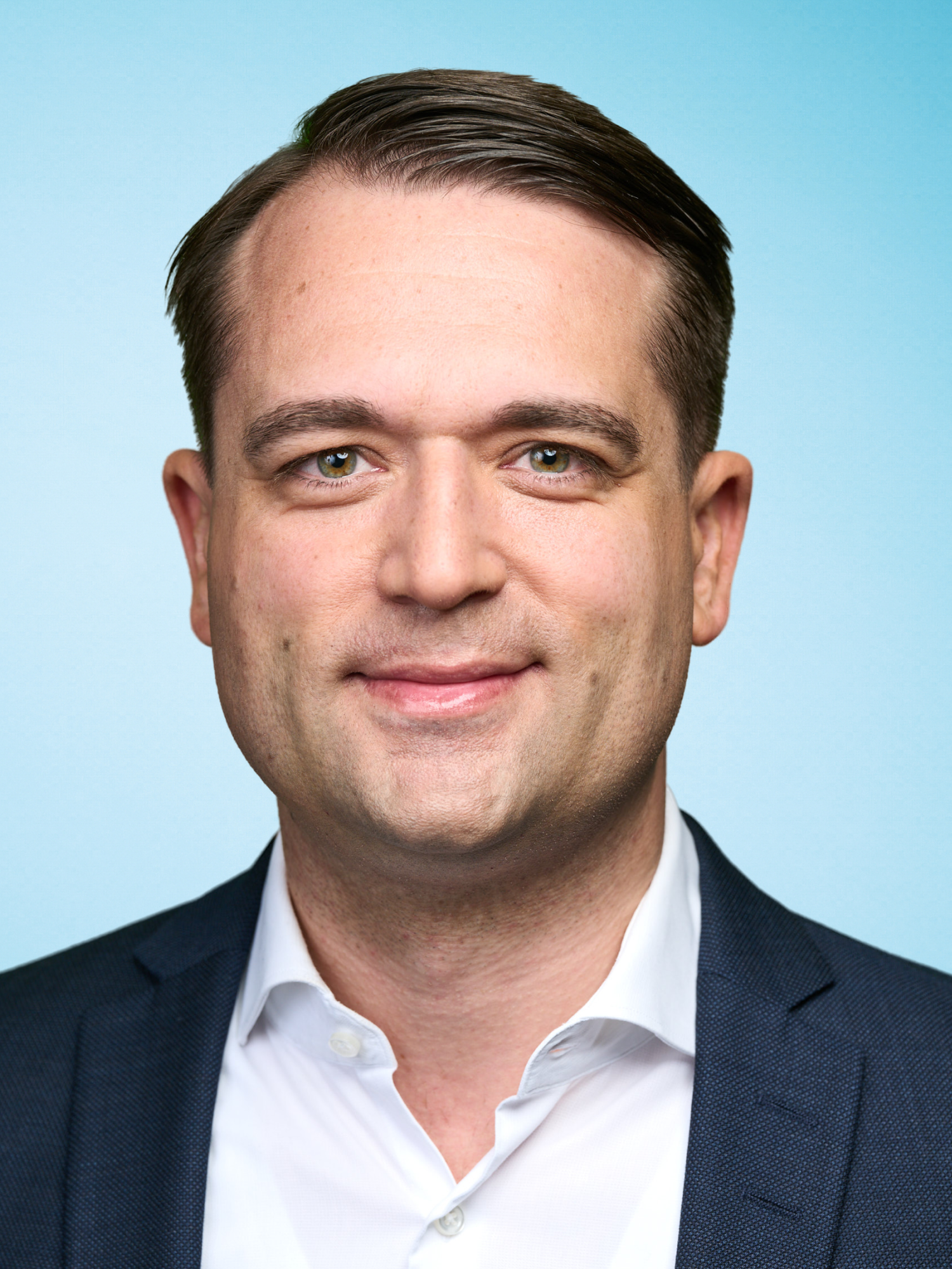 Thomas Soltau ist Vorstand der Smartbroker AG und verfügt über mehr als 20 Jahre Erfahrung im Finanzsektor und Online-Brokerage. 